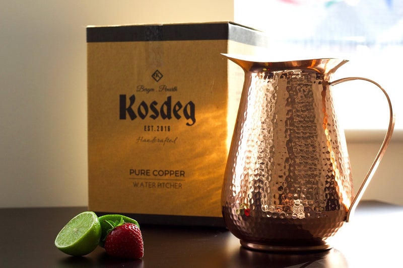 Kosdeg كوسديج - إبريق نحاسي مع غطاء - 68 أونصة - اشرب المزيد من الماء، قلل من تناول السكر واستمتع بفوائد الصحة - إبريق نحاسي مصنوع يدويًا ومطروق، أفضل إبريق بجانب السرير - سُمك ثقيل - Image 3